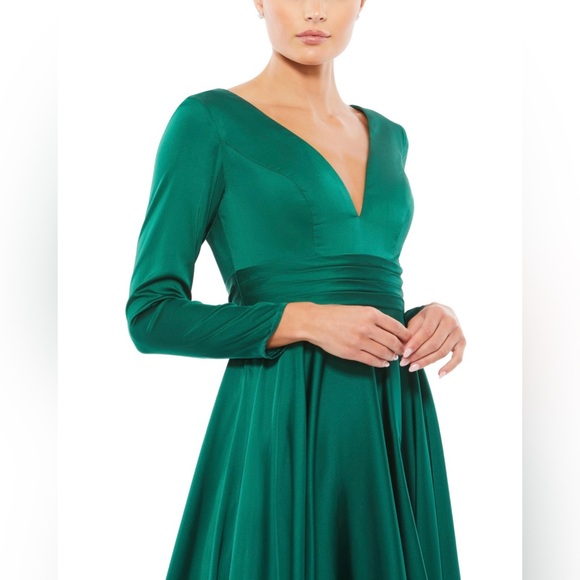 NWT Plunge Neck Satin A-Line Dress - Picture 3 of 4